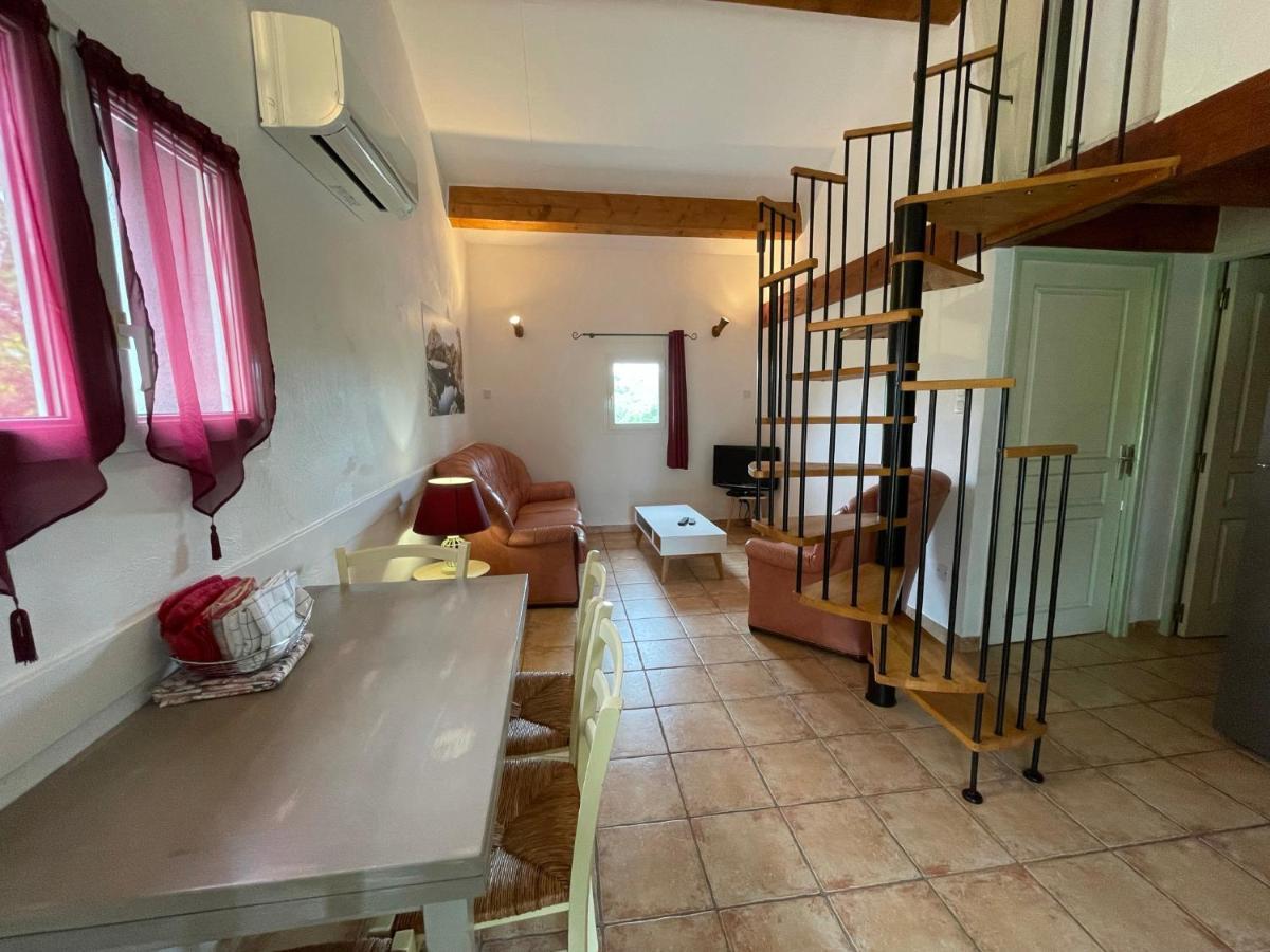 Village De Gites Mas De La Bastide Joyeuse Bagian luar foto